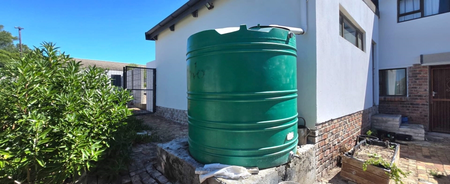 4 Bedroom Property for Sale in Kleinbaai Western Cape